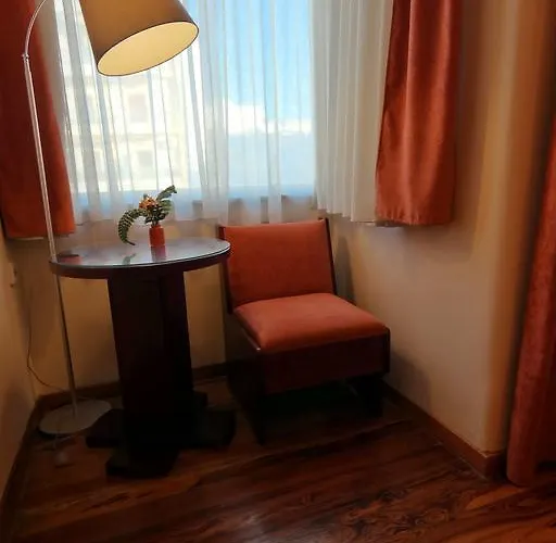 Excelsior Лоутраки